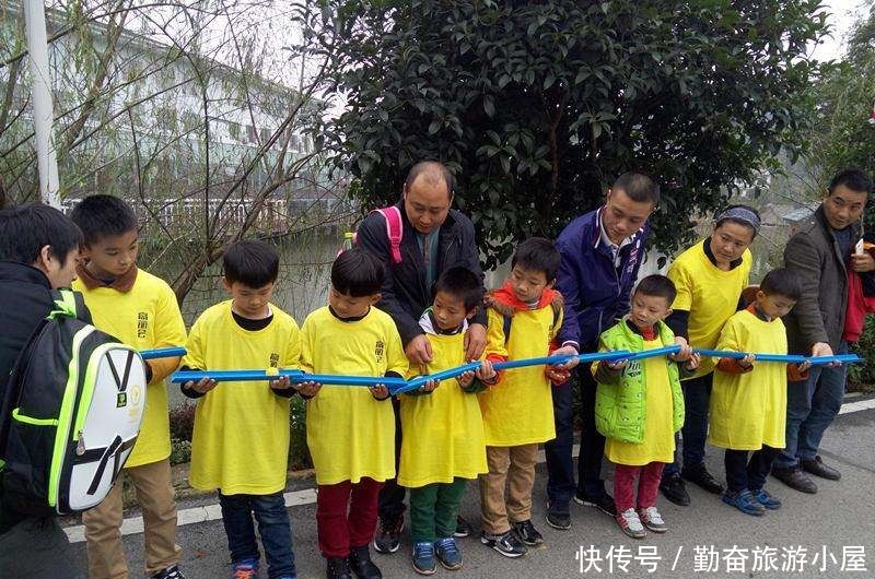 幼儿园|为什么私立幼儿园有好多的亲子活动，而公立幼儿园几乎没有呢