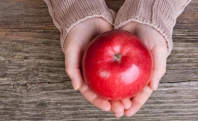 胰岛素|以下5种水果,糖尿病友不但能吃,还能降低血糖!