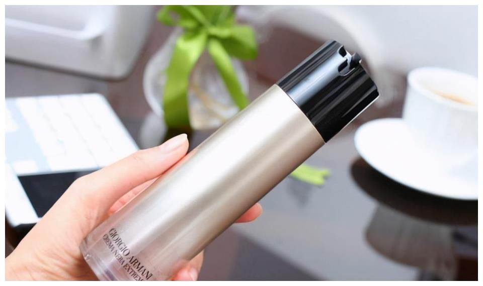 这些美白补水抗氧化精华液：口碑好价格实惠效果好！你值得拥有