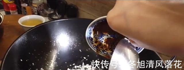 这种板栗烧鸡做法你绝对没吃过,口味厚重,香气扑鼻,味道好极了!