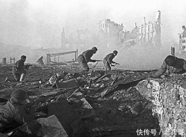 平均|斯大林格勒成杀人机器!保卫战中新兵活不过1天,军官平均活3天
