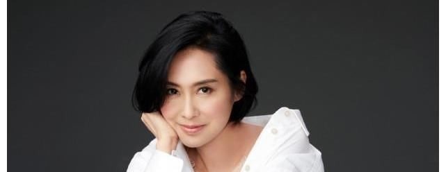 四姐妹相互踩场!蔡少芬狂轰朱茵身高,港普F4灿笑相拥姐妹情深