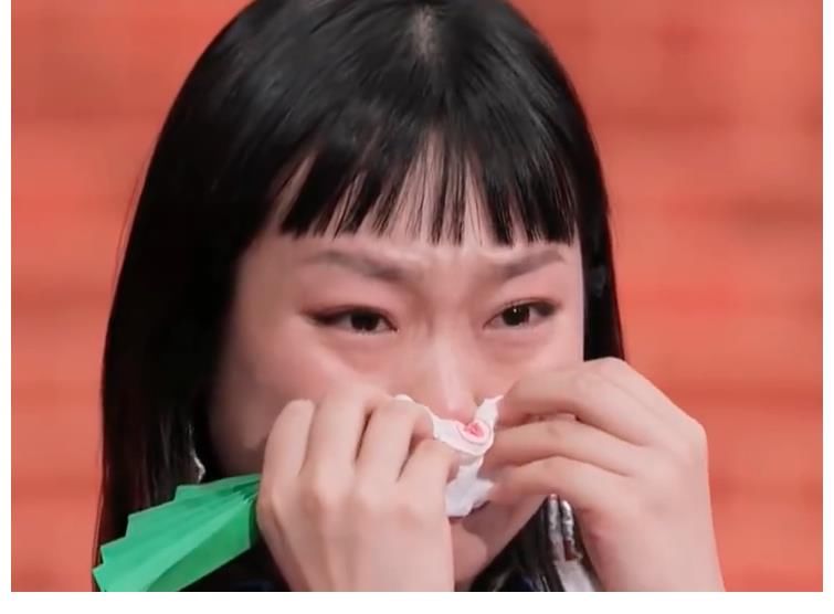 被黃渤打0分，被徐崢犀利點(diǎn)評(píng)，金靖新作引爭(zhēng)議卻有網(wǎng)友鳴不平