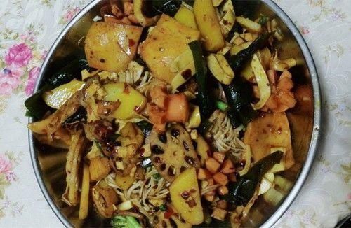 下酒菜|暑假婆婆帮忙带孩子，我给两千生活费，看到桌上的菜，我又给三千