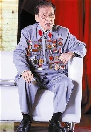 做事|他从13岁开始就为日本人做事，为何抗日战争结束后，他却成了英雄