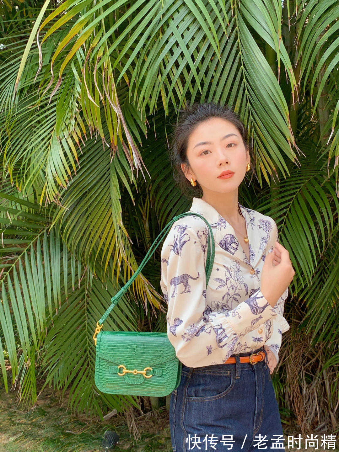 半身裙 衬衫怎样搭复古又显气质?紫色衬衫搭配半身裙,时髦精致还温柔