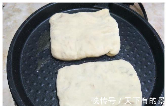 好吃|馅饼的好吃做法,皮薄馅多,柔软喷香,凉了也不硬