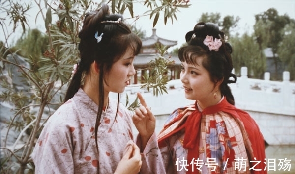 薛宝钗&为一颗珍珠,王熙凤吐槽薛家是假豪门,宝钗多年后为颜面强行挽尊