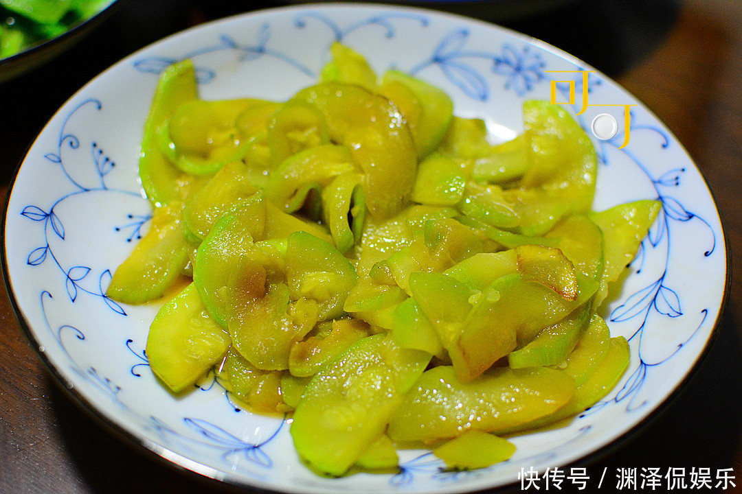  主妇|别看晚餐简简单单三个菜，主食上来才惊艳，都夸主妇太能干