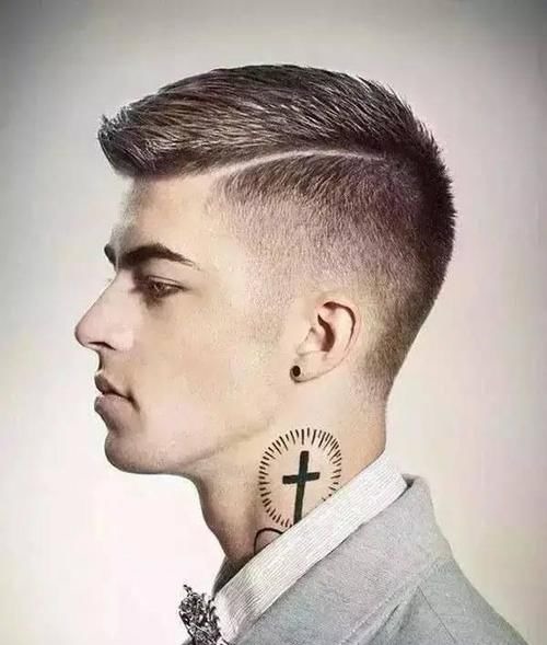 寸头 与颜值无关,让女生脸红心跳的5款男生发型!