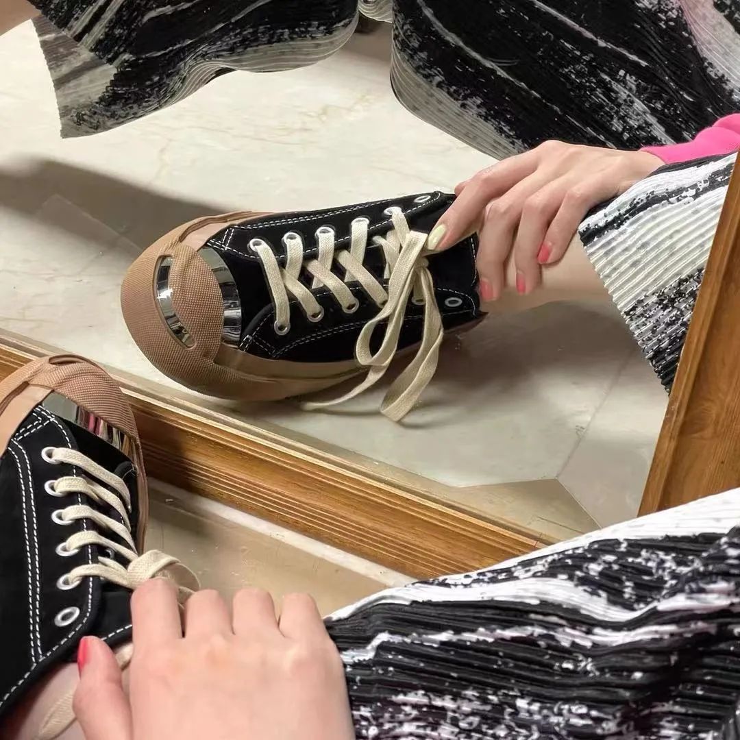 女生|穿国货潮鞋的女生，真的很Low吗？