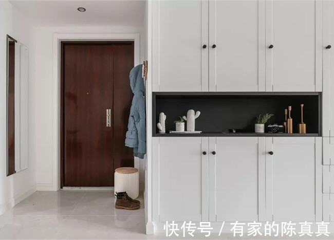 装修|厦门家装公司,鞋柜与墙面有缝隙怎么办?