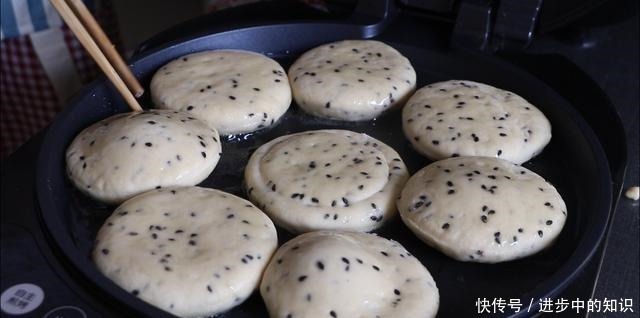 老公最馋这肉饼,外酥里软香而不腻,多吃也不怕胖,出锅连吃7个
