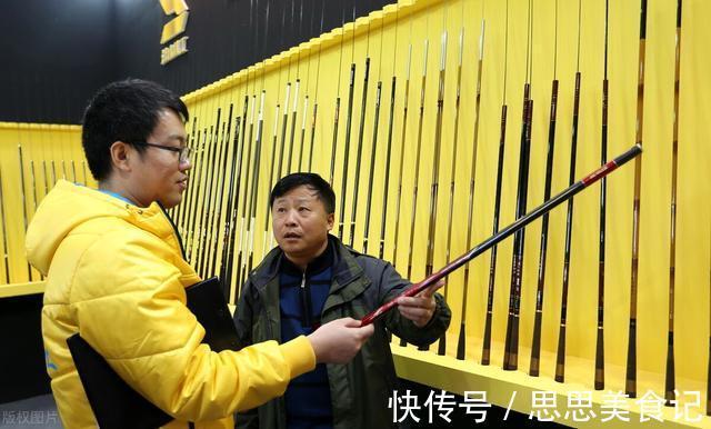 价值|70岁的大爷,钓鱼也许是幌子,人家玩的是装备,件件价值不菲