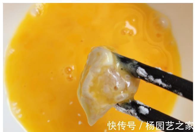 花生米|自从学会这道鸡肉制作，我家三天两头做一次，酥香脆口，特好吃！