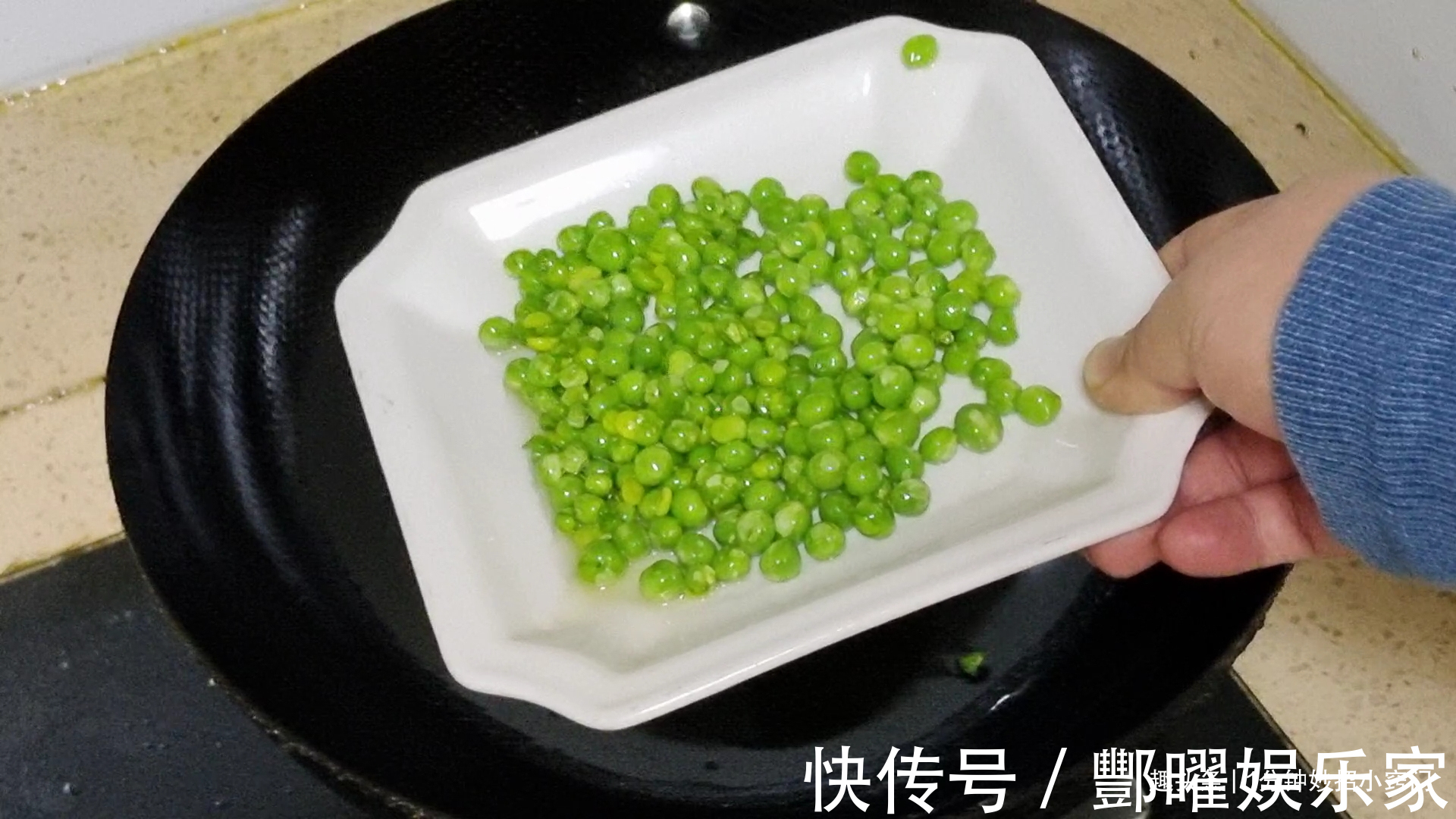 食用油|保存豌豆时,不焯水,不直接放冰箱,教你一招,放一年还新鲜