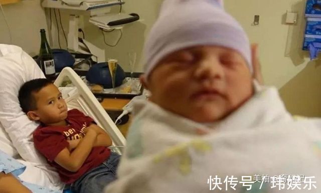 弟弟|二胎出生后,大宝总说墙角还有个弟弟,医生检查后宝妈自责不已