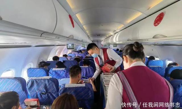 云端上的祝福 南航“饺子哥”再送新春饺子