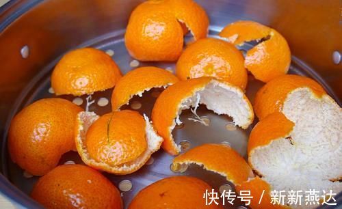 橘子|橘子皮放锅里蒸一蒸，大多数人不知道有啥用途，看完就明白了