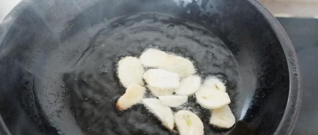 家常版糖醋排骨,这样做出来,大人小孩都喜欢吃