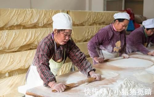 搅拌均匀|过年蒸馒头时,除了酵母和白糖!多加一点它,10分钟就能发满盆