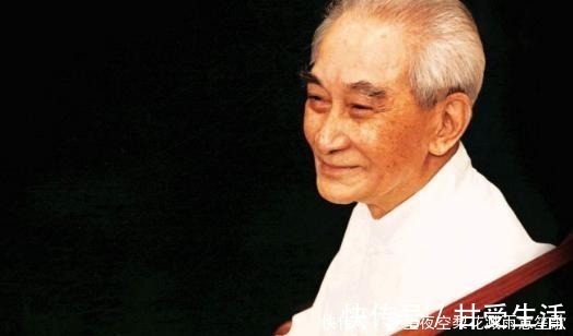 宽容|李嘉诚办公室这副对联,悬挂了数十年,说尽千古人生,建议一读