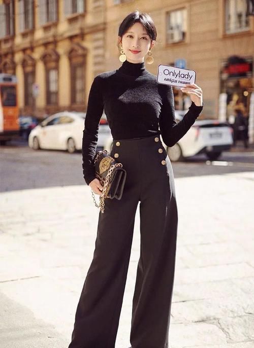 女人穿阔腿裤时，尽量少搭这3双鞋，换上另外几款，时髦又显高