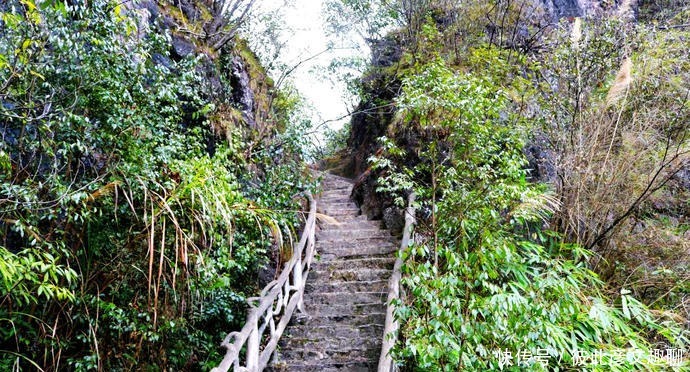 云贵小九寨，飞泉伏流景——铁溪风景区