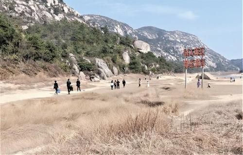 温州有个宝藏旅行地，海拔707米山顶藏着西北风光，不是雁荡山