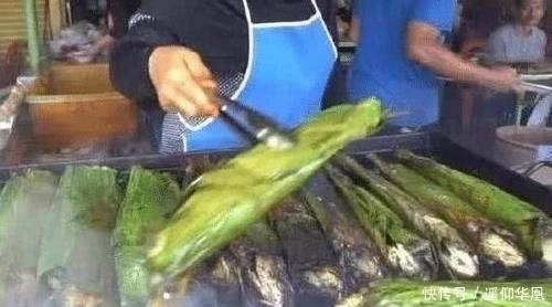 小吃|大叔街边的“万人迷”小吃,15元一条,很多人一次就可以吃3条