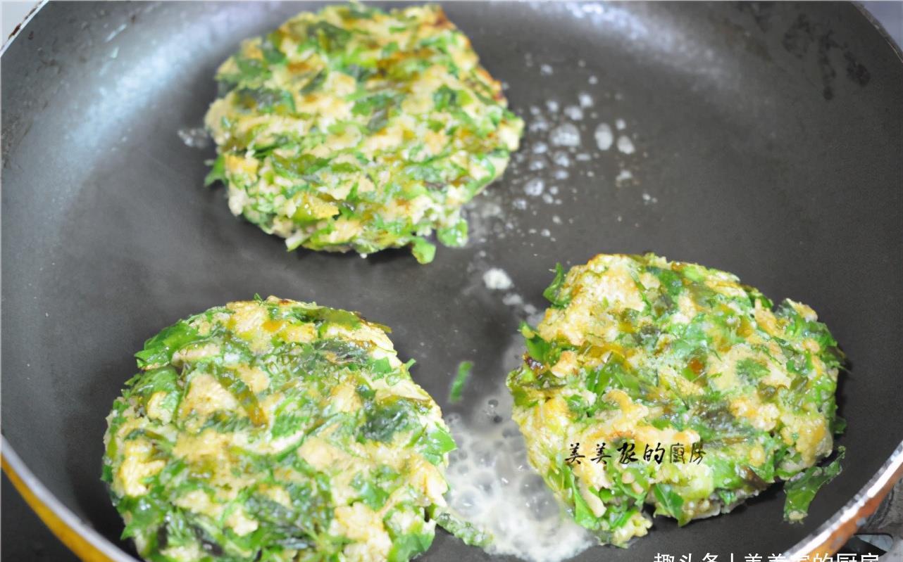 焦黄|天热,早餐吃得最多的是此物!食材基本不花钱,煎一煎满屋香