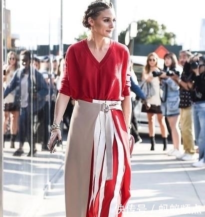 女人到了中年,要想显得年轻,今年秋天得舍得穿“它们”