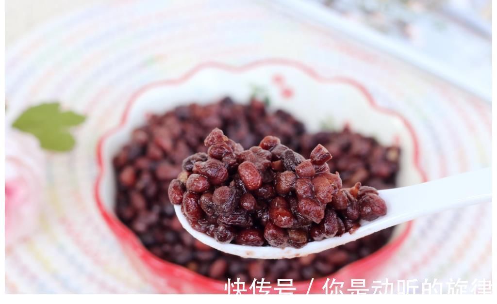 跟甜品店老板学做蜜红豆，不用泡豆，简单又省事，1个小时就能用