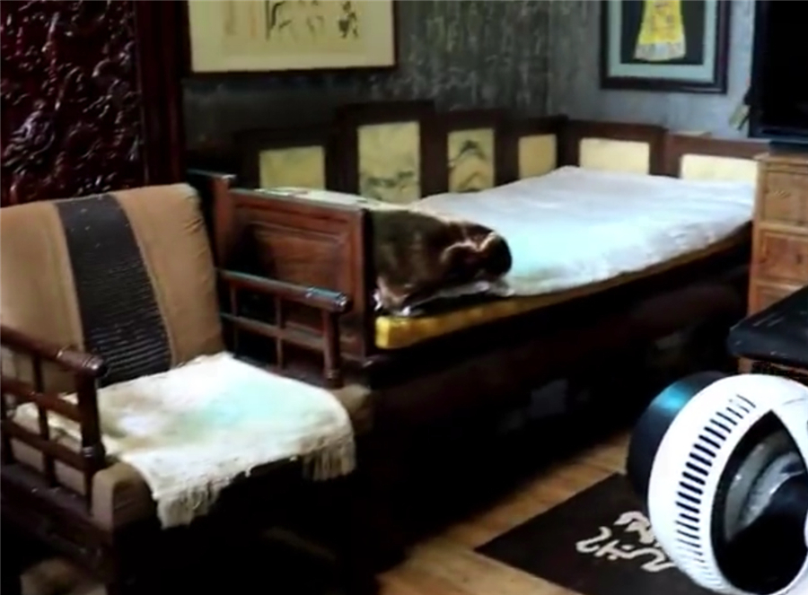 博主|北京胡同土豪大爷27㎡蜗居，红木家具配古董，凡尔赛级的小房子