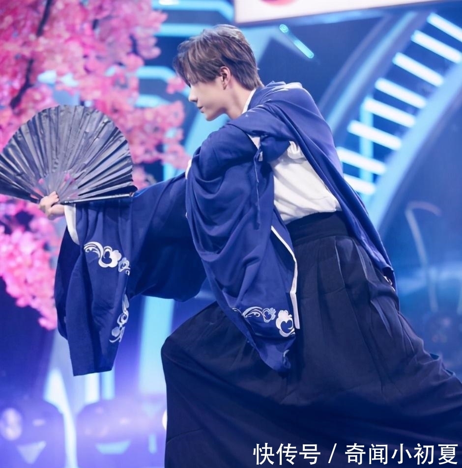 乐华上下断层严重？王一博将担任央视导师，16岁艺人却忙着谈恋爱