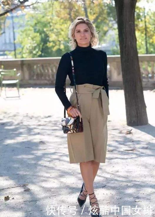 今年流行针织衫+纸袋裤,时髦优雅,怎么穿都好看!