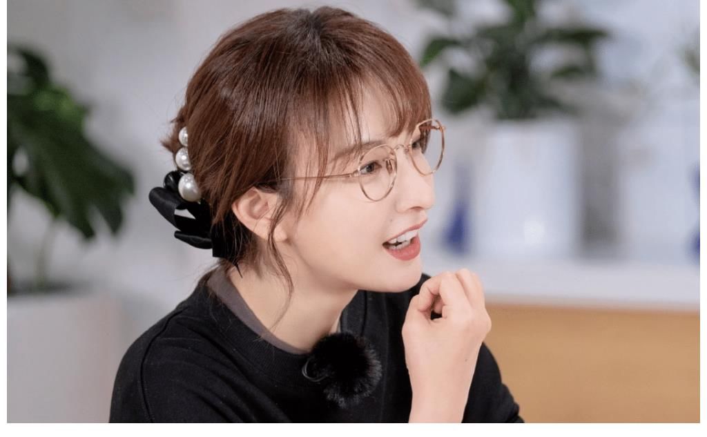 沒(méi)有了《快樂(lè)大本營(yíng)》，離開(kāi)何炅的吳昕，卻在別處挑起了大梁