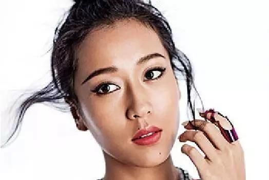 口红与肤色匹配的技巧有哪些？