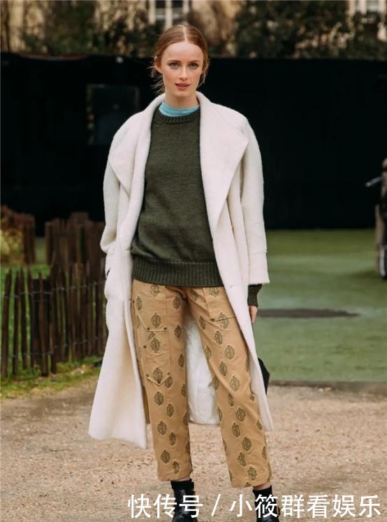 毛衣|毛衣+直筒裤才是今冬王者组合,多穿这些单品,时髦又好看