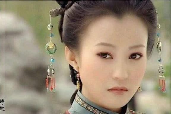 博尔济吉特氏|她是清朝唯一被废的皇后，身怀六甲被赶出宫，改嫁后却幸福一生