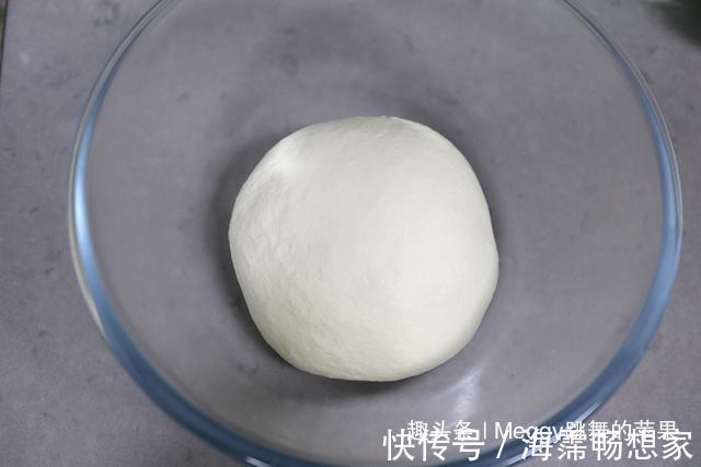 手撕面包|面包没出炉就满屋飘蒜香，早餐零食不愁了，没菜没酱手撕吃一个