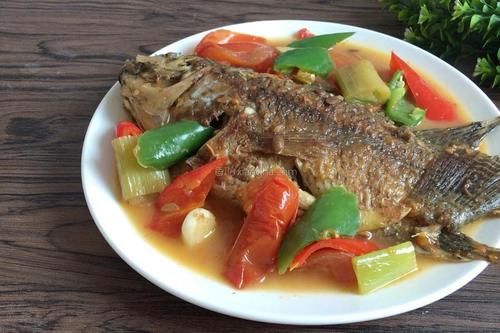 它是鱼腥的“克星”，做鱼的时候加上它，鱼肉更鲜嫩，一点都不腥