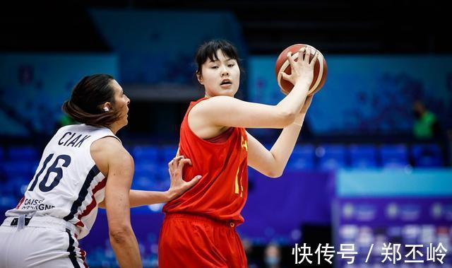 金维娜|33分大胜!中国女篮打爆世界第五法国队,世预赛三战全胜小组第一