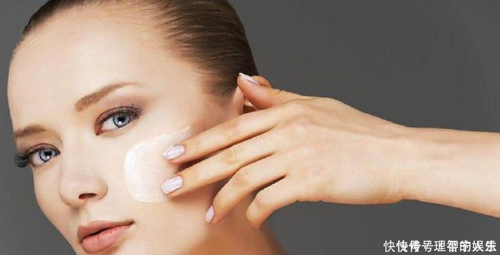 色斑妹子别乱花钱了,用酸奶加它敷脸,美白嫩肤又淡斑,值得收藏