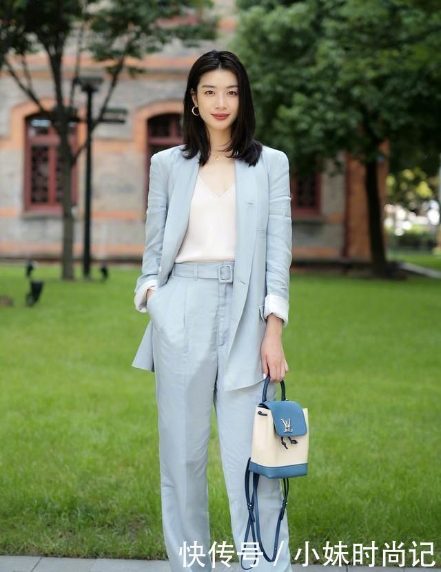 选择了一|街拍:这些日间上下班的西服套装, 兼顾了工作和生活, 清新又美观