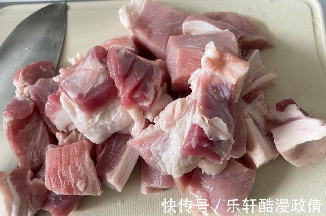 卤五花肉的家常做法,猪皮入口即化肥而不腻,用来做肉夹馍太香了