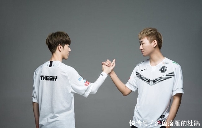 苏小落|LOL《吐槽大会》来袭,苏小落调侃宝蓝遭爆破,还是需要向G2学习