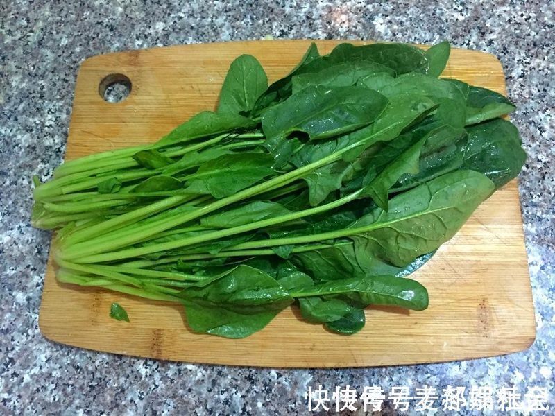 宝妈|宝宝两岁前这4种辅食不适合,越吃脾胃越弱,宝妈不要“踩雷”