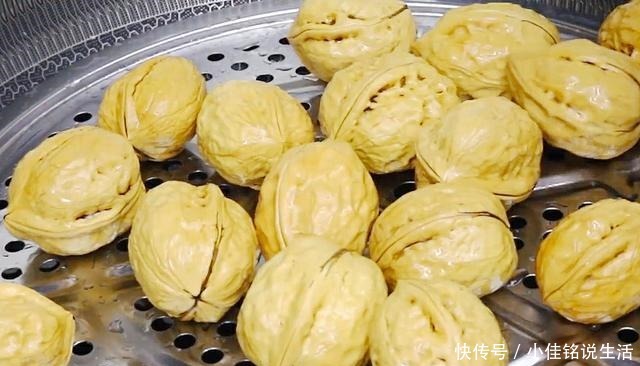 把核桃放锅里蒸一蒸，没想到这么厉害，涨知识了！