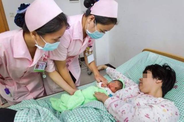 生僻字|爸爸姓“日”,一时半会不止如何给儿子取名,爷爷随口一取很有趣